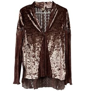 Gimmicks by BKE Brown Crushed Velvet Crochet Lace Vneck Long Sleeve Top Sz Small